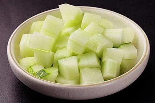 瓢瓜切丝晒干怎么吃,晒干瓢瓜丝的多样美味食用指南