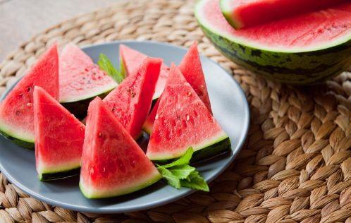 吃瓜不用板凳,无需板凳，畅享夏日休闲时光