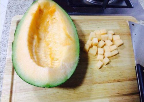 托克逊哈密瓜怎么吃,多味食法，尽享夏日甘甜